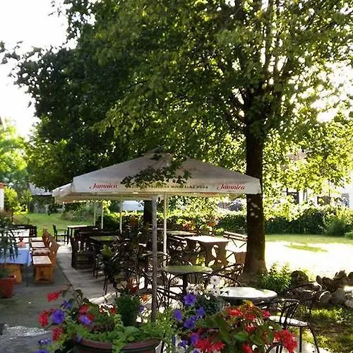 Mance 3* Brod na Kupi